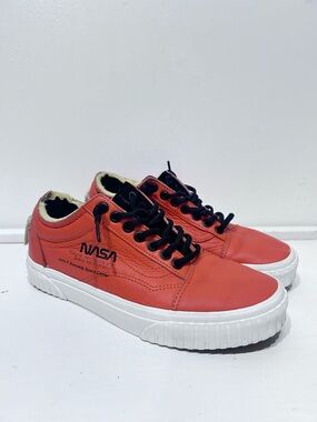 Vans x NASA Old‎ Skool Space Voyager Firecracker Sneakers Men’s 7 / Women’s 8.5